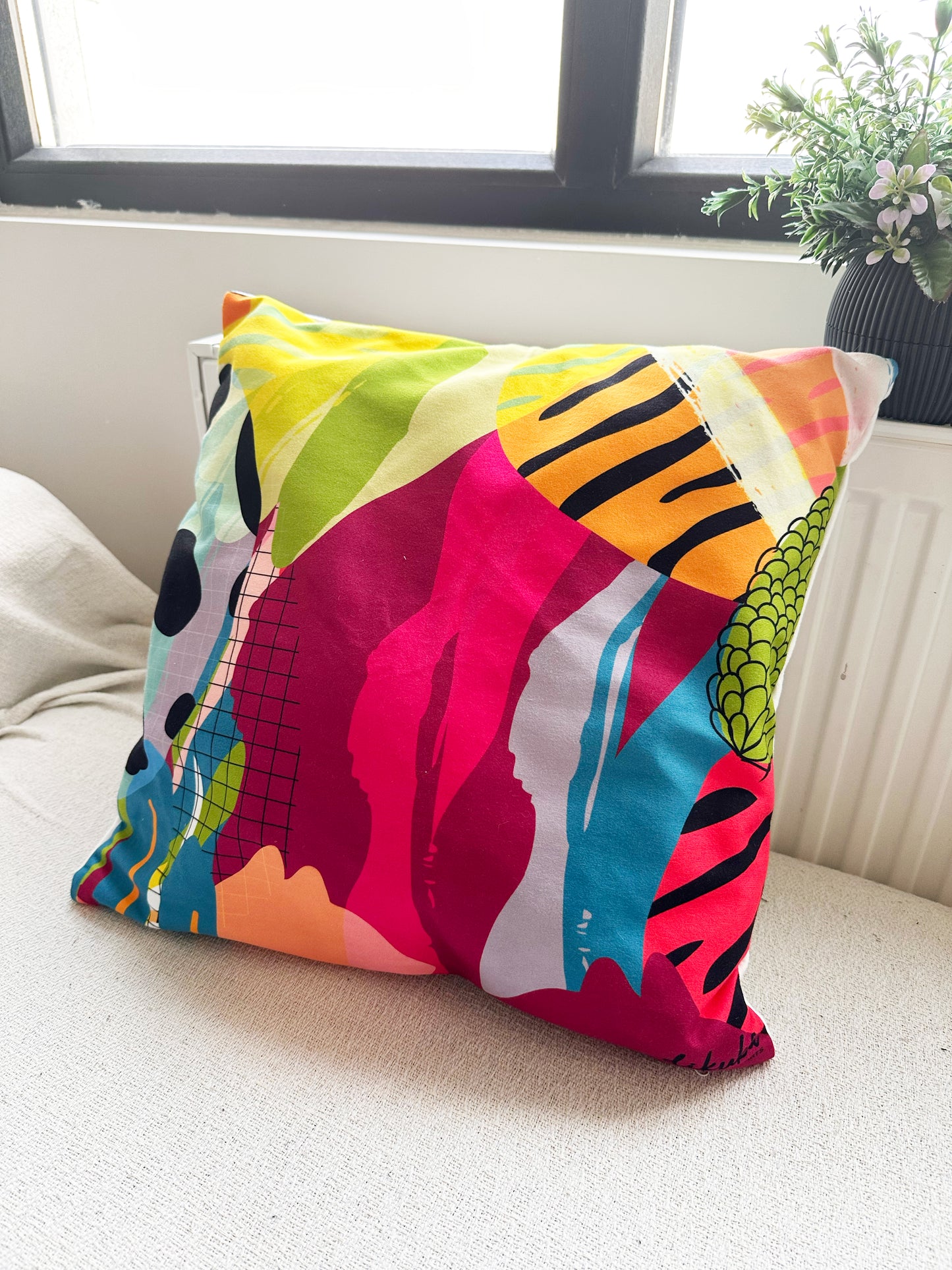 Tropilkal Desenli Modern Orjinal Tasarım Kırlent Kılıfı 43X43cm Yastık Kılıfı
