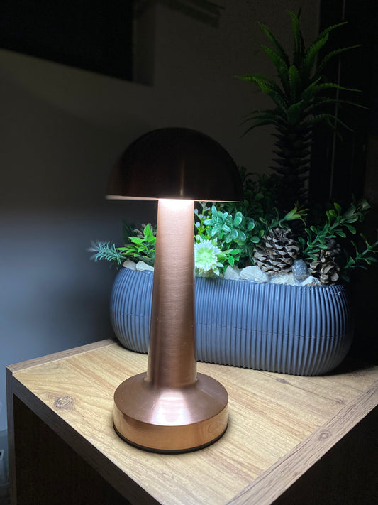 Şarjlı LED Masa Lambası – 3 Kademeli Işık Ayarıyla BRONZ RENK