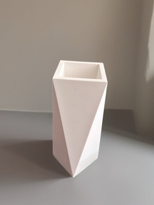 Geometrik Beton Vazo