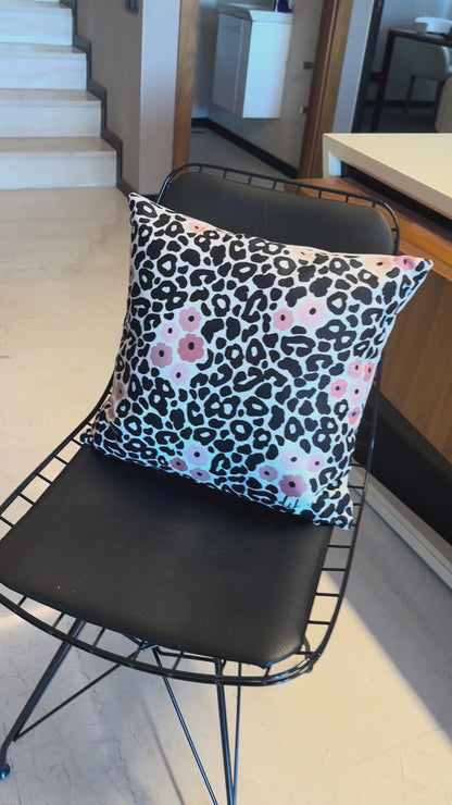 Hayvan Desenli Leopar Flamingo 3 43x43 Yastık Kılıfı
